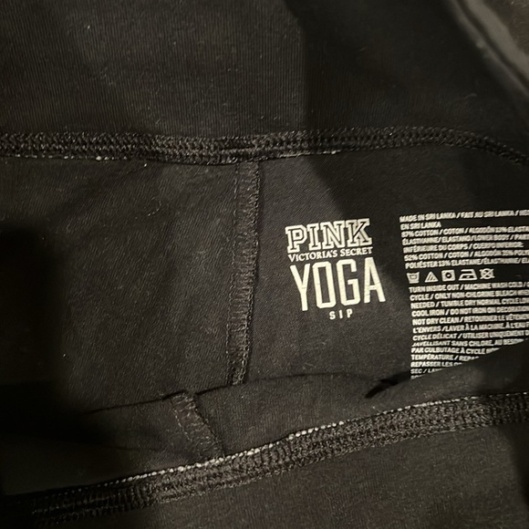 Victoria secret Capri yoga pants - Picture 3 of 6